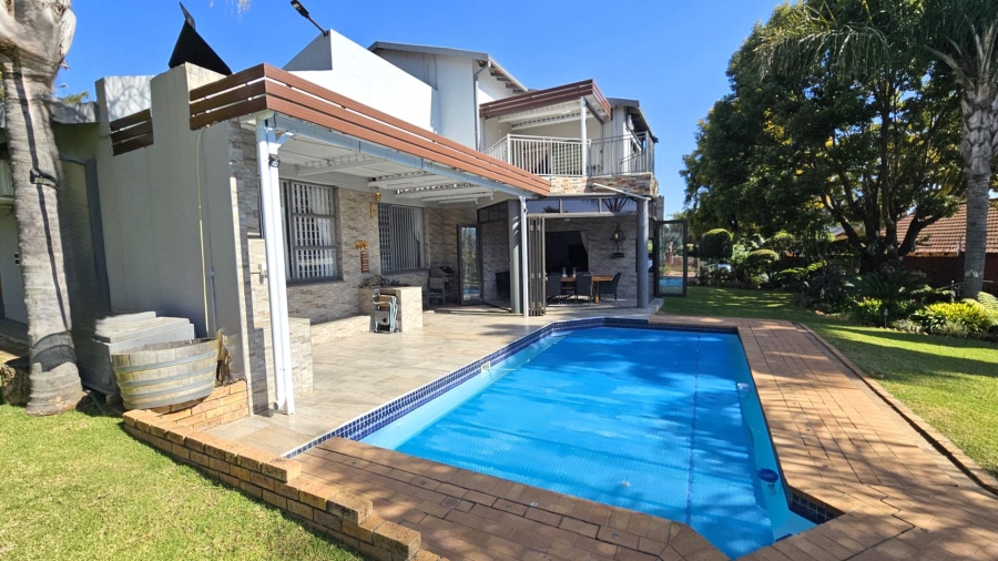 4 Bedroom Property for Sale in Ifafi North West